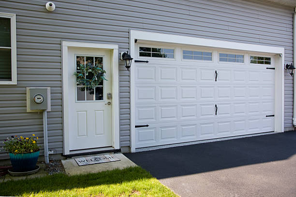 24/7 Emergency Garage Door Panel Replacement experts in Goshen, AR